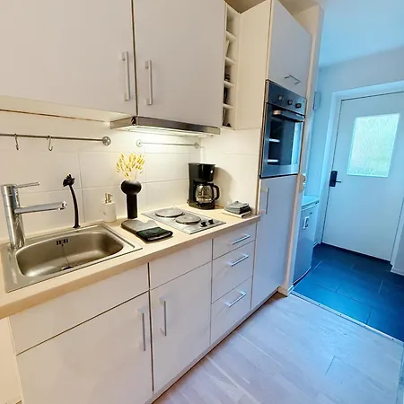 Modern 1 - Bedroom In Apartmán
