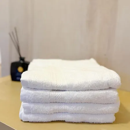 Modern 1 - Bedroom In Apartmán